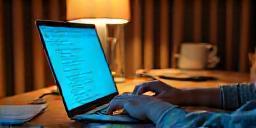 Student using Foventa for research